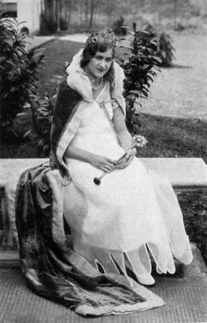 WLHS 1931 May Day Queen 