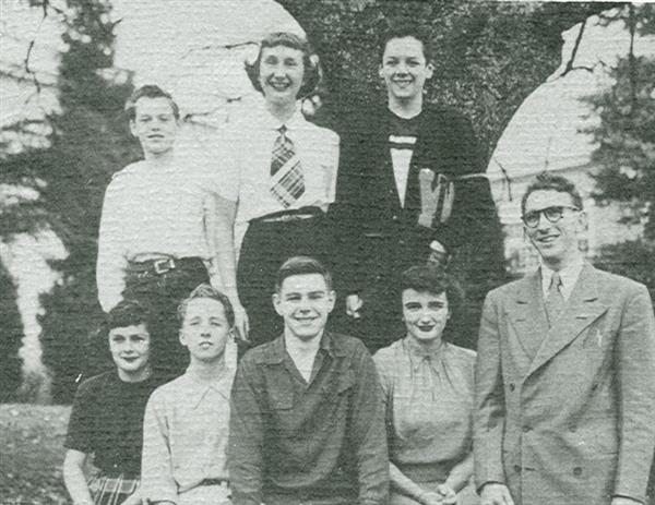 1951 thespians by tree 